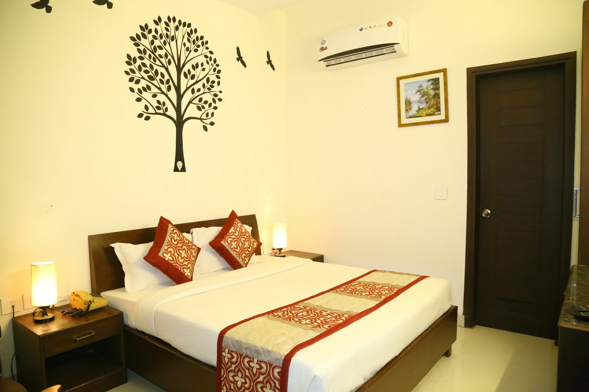 Hotel Oscar Regency Panchkula Exterior foto